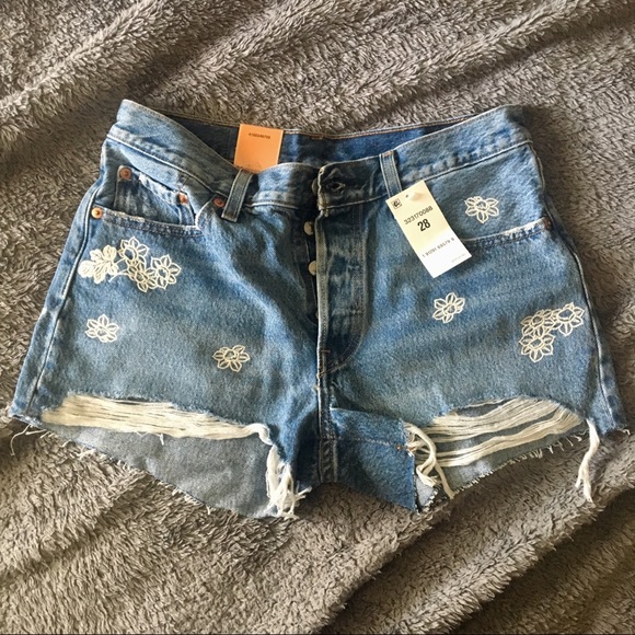 Levi's Pants - Levi’s 501 Floral Detailed Shorts